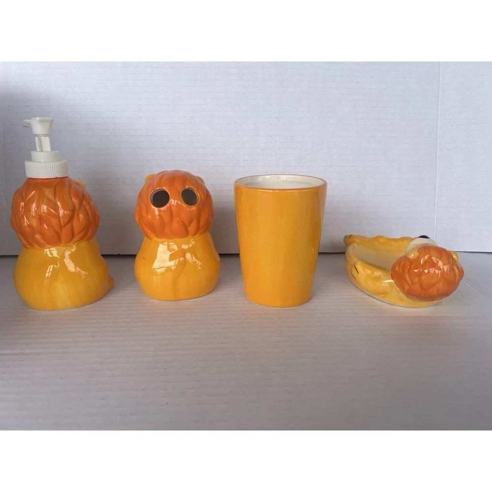 New 4 Piece Ceramic Kids lion Zoo Animal Bathroom Set Soap‎ Toothbrush Cup